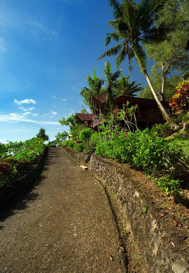 Palau Carolines Resort Koror Esterno foto