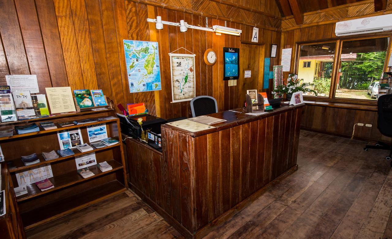 Palau Carolines Resort Koror Esterno foto