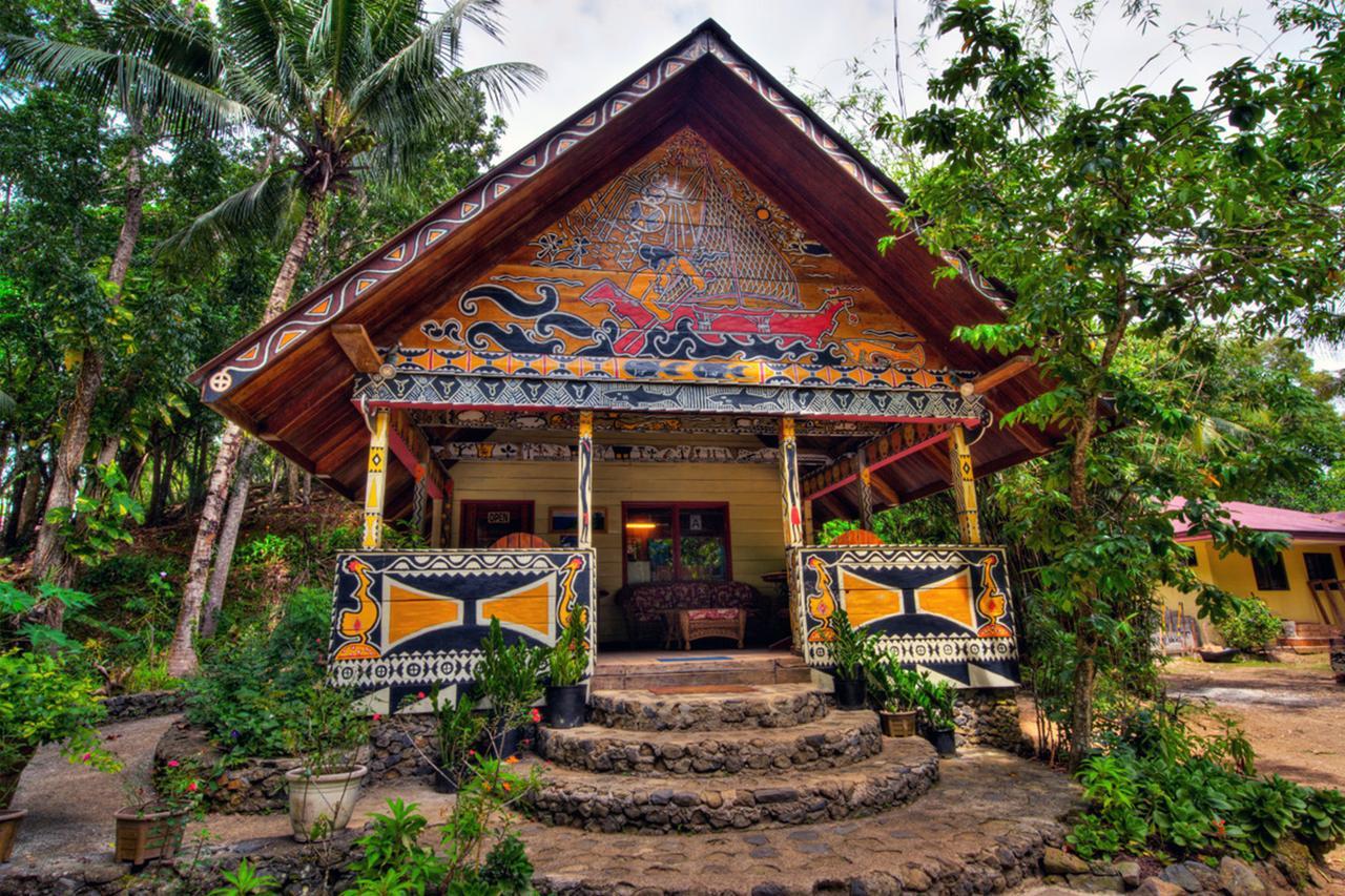 Palau Carolines Resort Koror Esterno foto