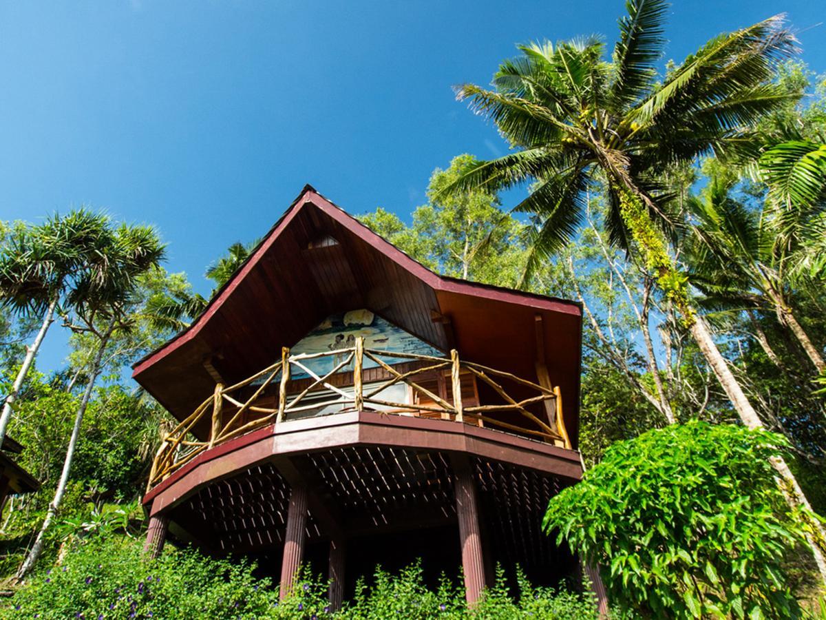 Palau Carolines Resort Koror Esterno foto